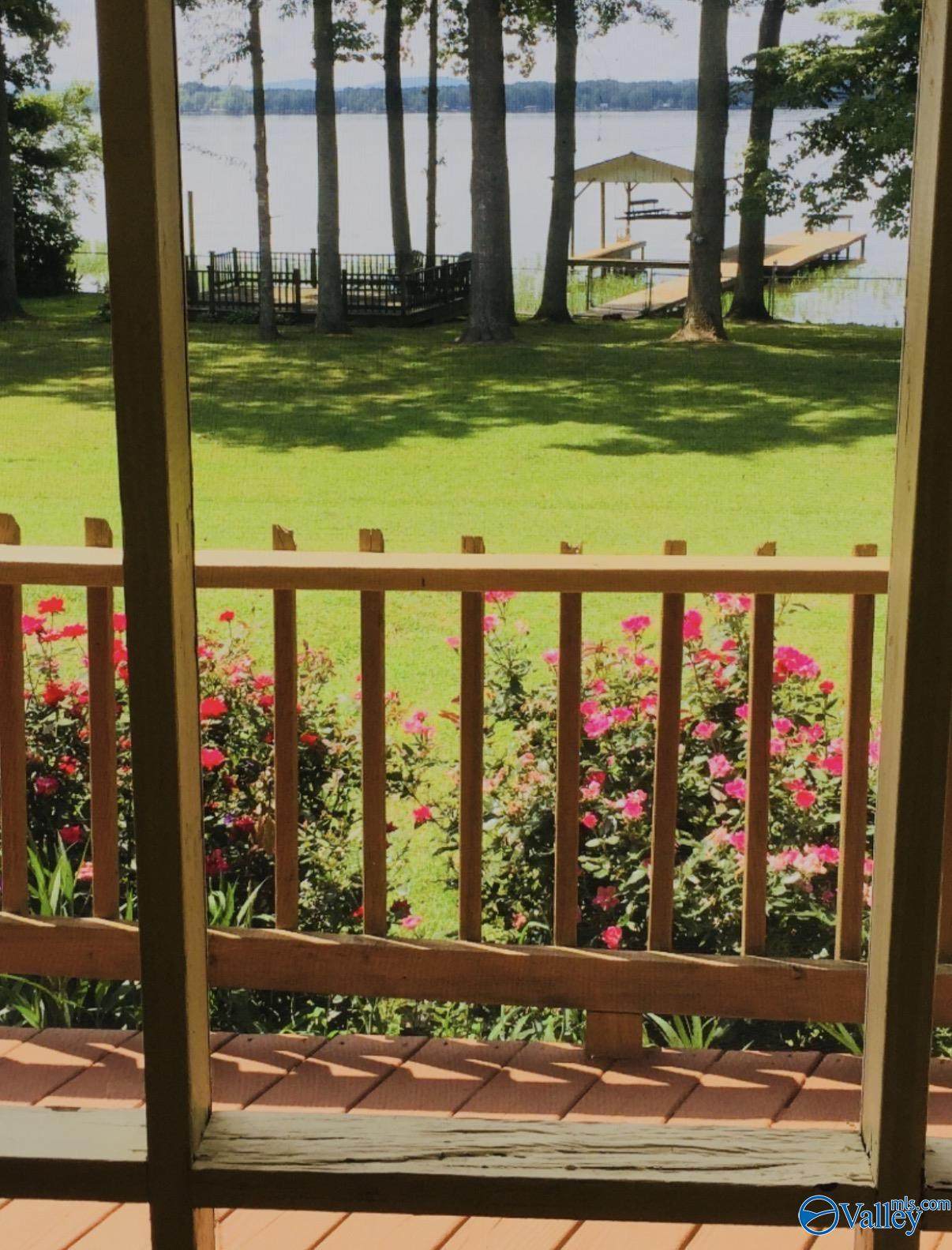https://bt-photos.global.ssl.fastly.net/nalmls/orig_boomver_1_21911887-2.jpg