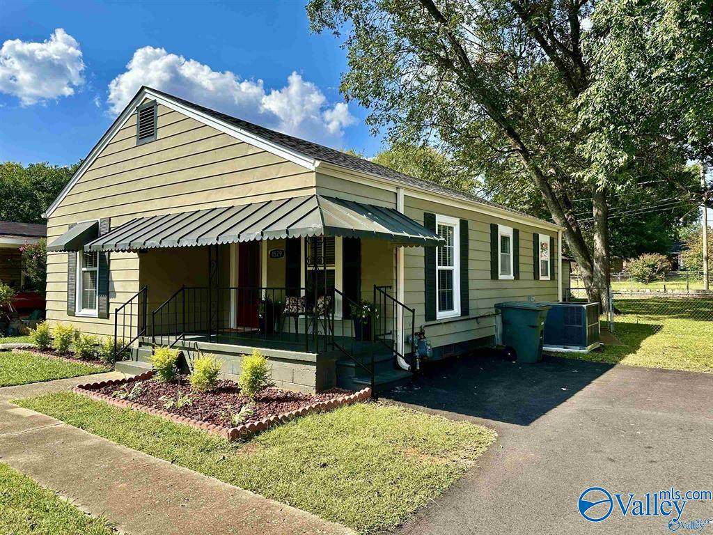 1529 Mckinley Avenue - Photo 1