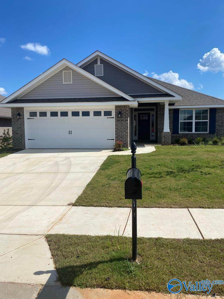 121 Sorrelweed Drive - Photo 1