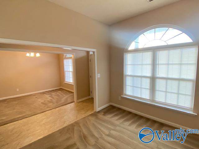 https://bt-photos.global.ssl.fastly.net/nalmls/orig_boomver_1_21913336-2.jpg
