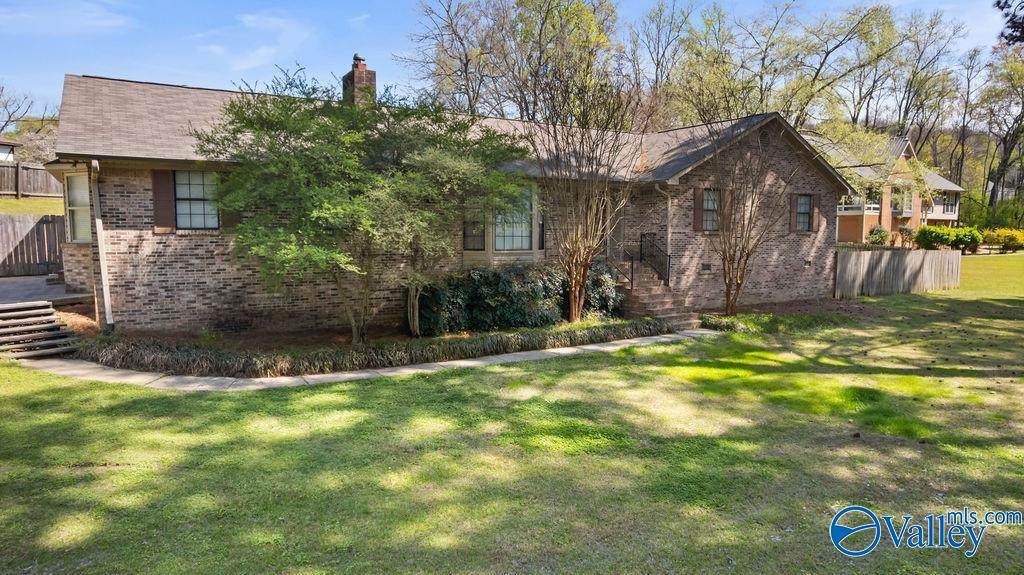 502 Lee Drive - Photo 1
