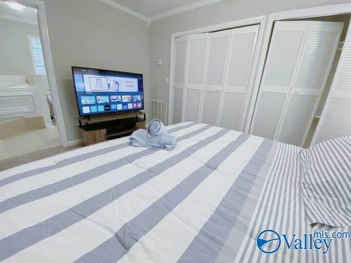 https://bt-photos.global.ssl.fastly.net/nalmls/orig_boomver_1_21913467-2.jpg