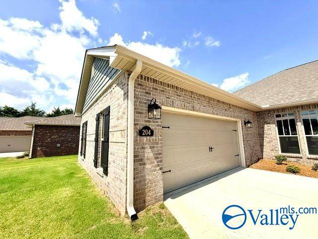 https://bt-photos.global.ssl.fastly.net/nalmls/orig_boomver_1_21913490-2.jpg