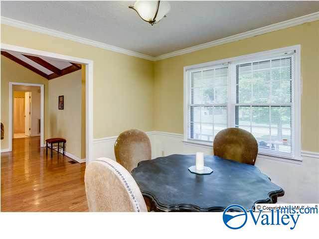 https://bt-photos.global.ssl.fastly.net/nalmls/orig_boomver_1_21913645-2.jpg