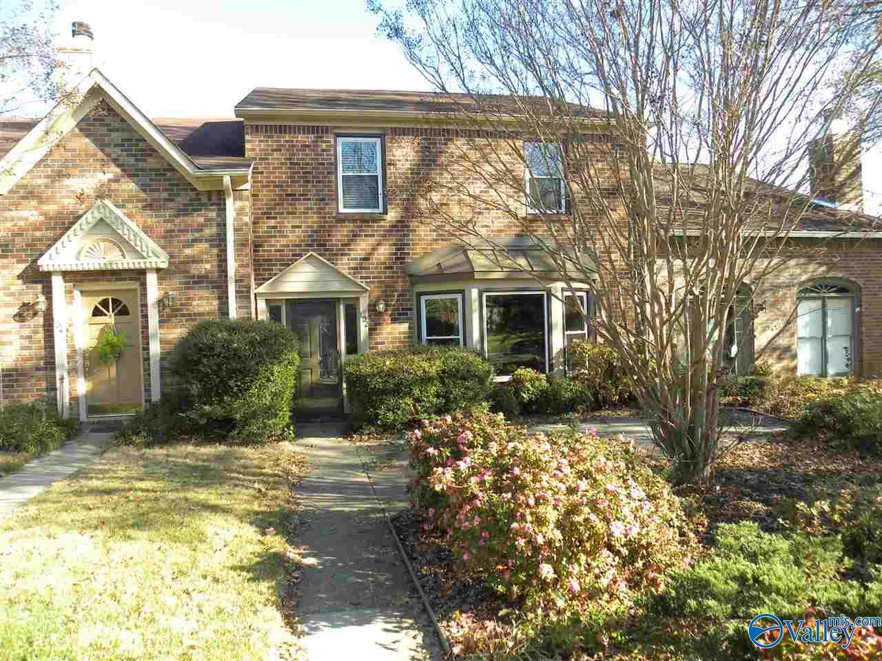 102 West Lake Circle - Photo 1