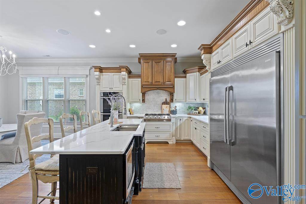 https://bt-photos.global.ssl.fastly.net/nalmls/orig_boomver_1_21914346-2.jpg