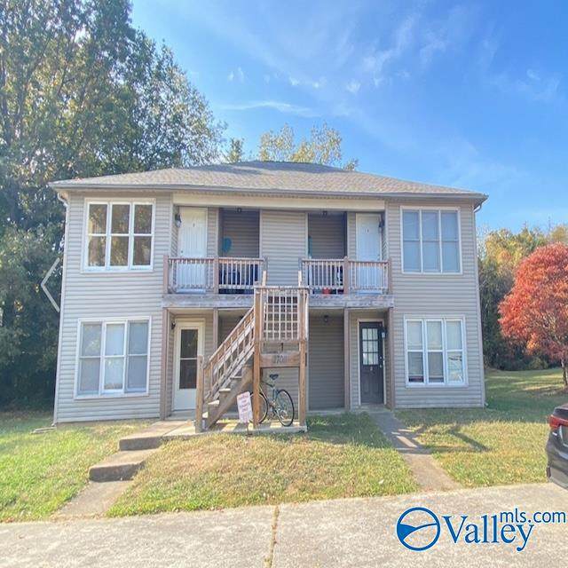 2706 Lantern Walk - Photo 1