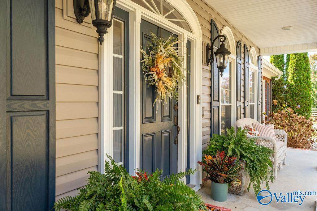 https://bt-photos.global.ssl.fastly.net/nalmls/orig_boomver_1_21916062-2.jpg
