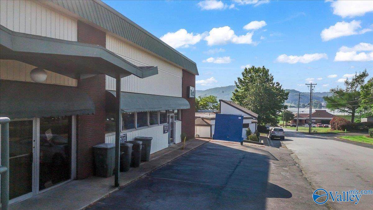 2011 Gunter Avenue - Photo 1