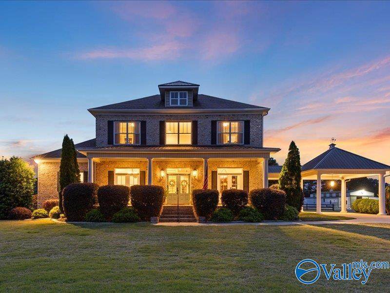 272 Maple Road - Photo 1