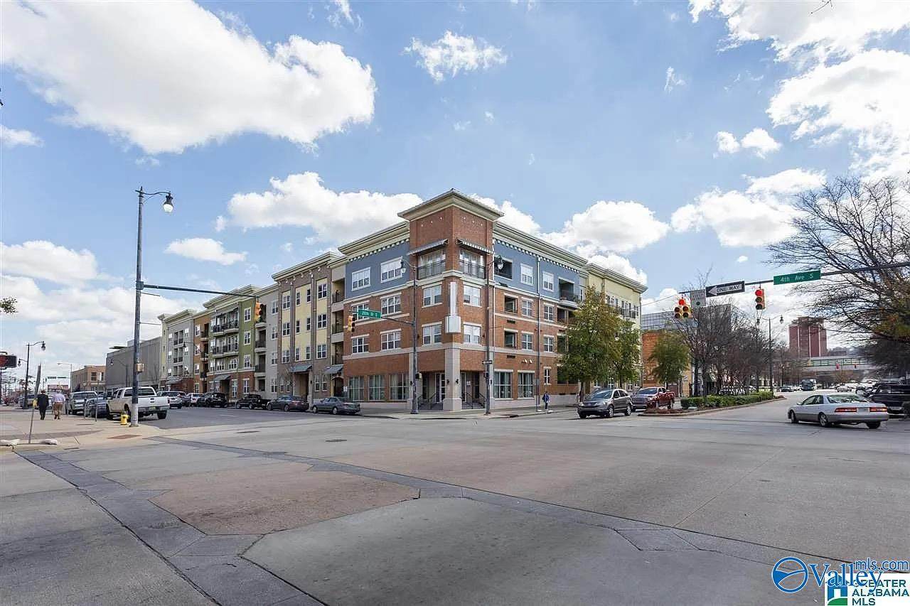 401 20th Street - Photo 1