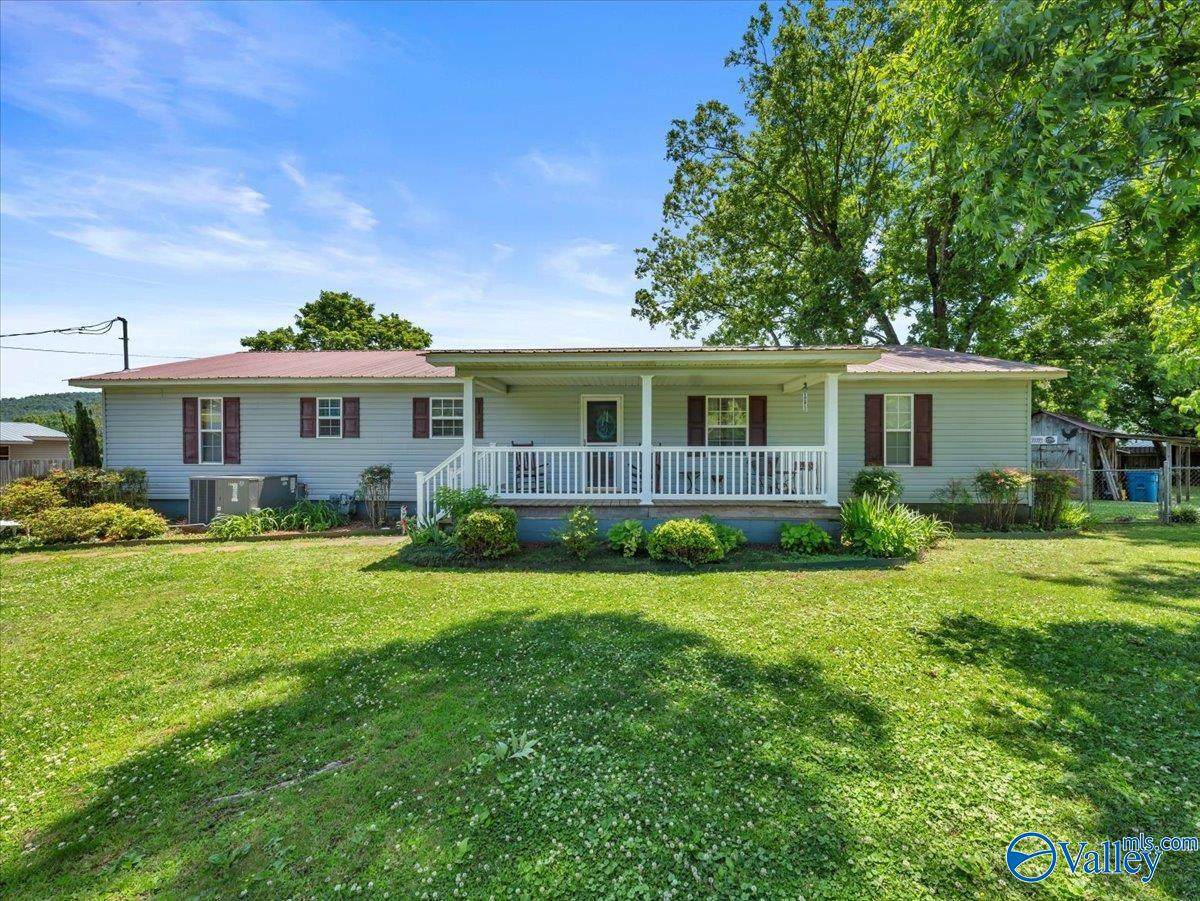 5673 Hwy 79 - Photo 1