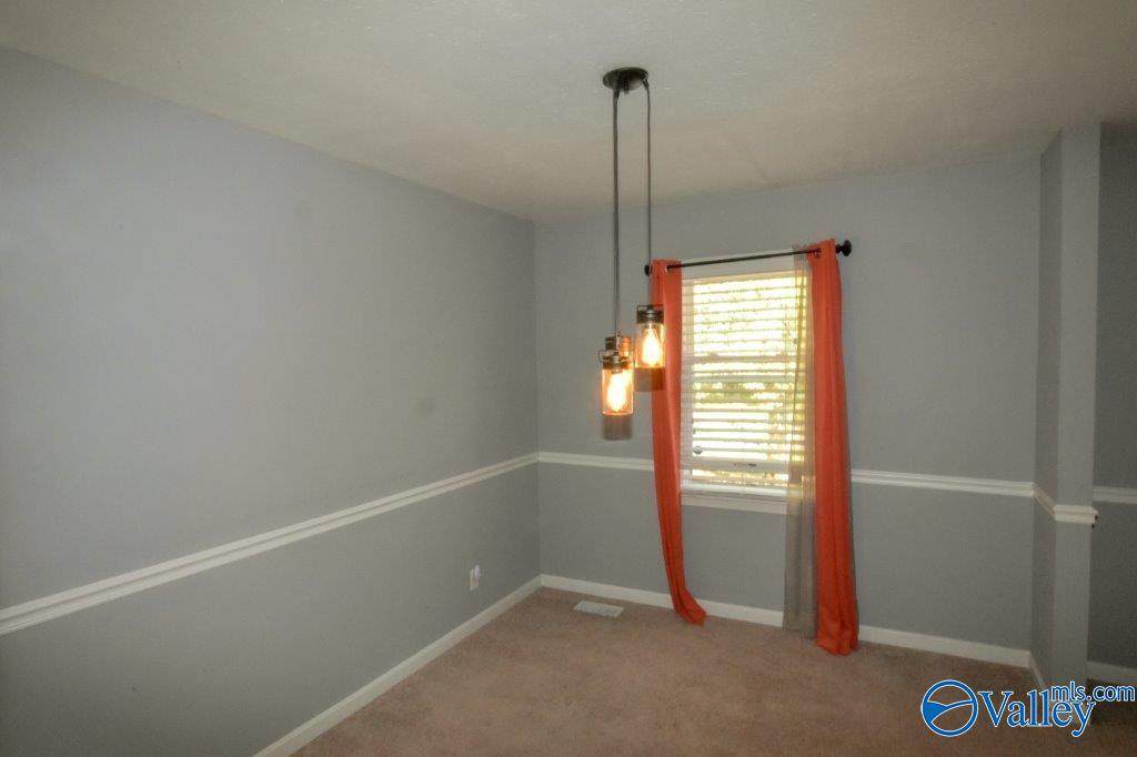 https://bt-photos.global.ssl.fastly.net/nalmls/orig_boomver_1_21919545-2.jpg