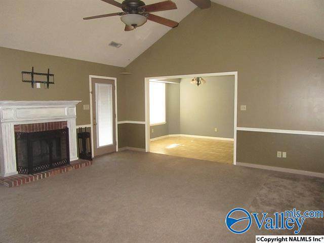 https://bt-photos.global.ssl.fastly.net/nalmls/orig_boomver_1_21919794-2.jpg
