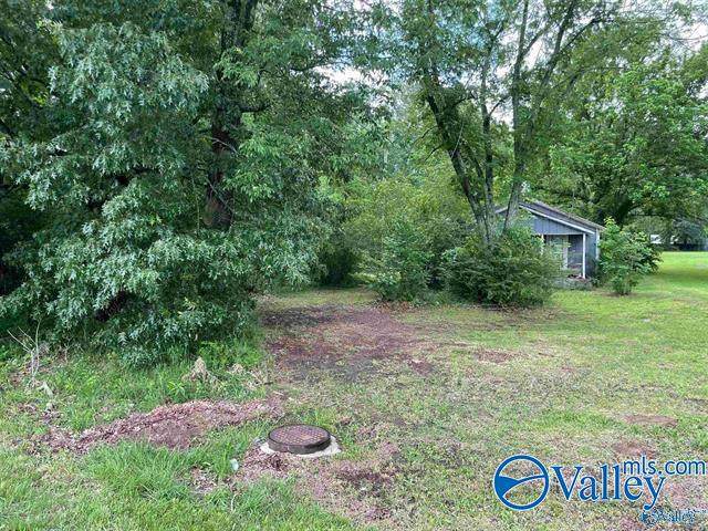 2906 Veterans Drive - Photo 1