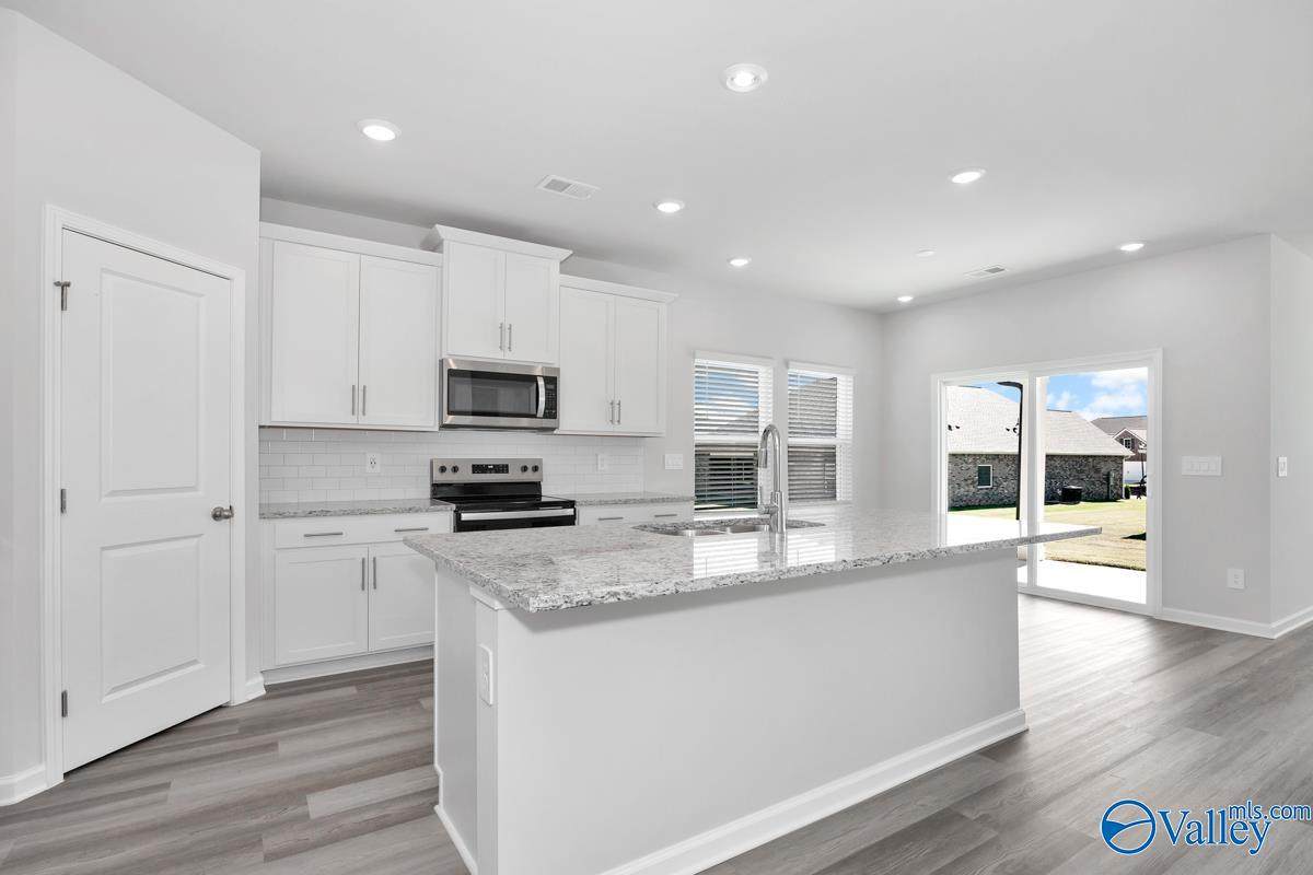 127 Gypsy Way - Photo 1