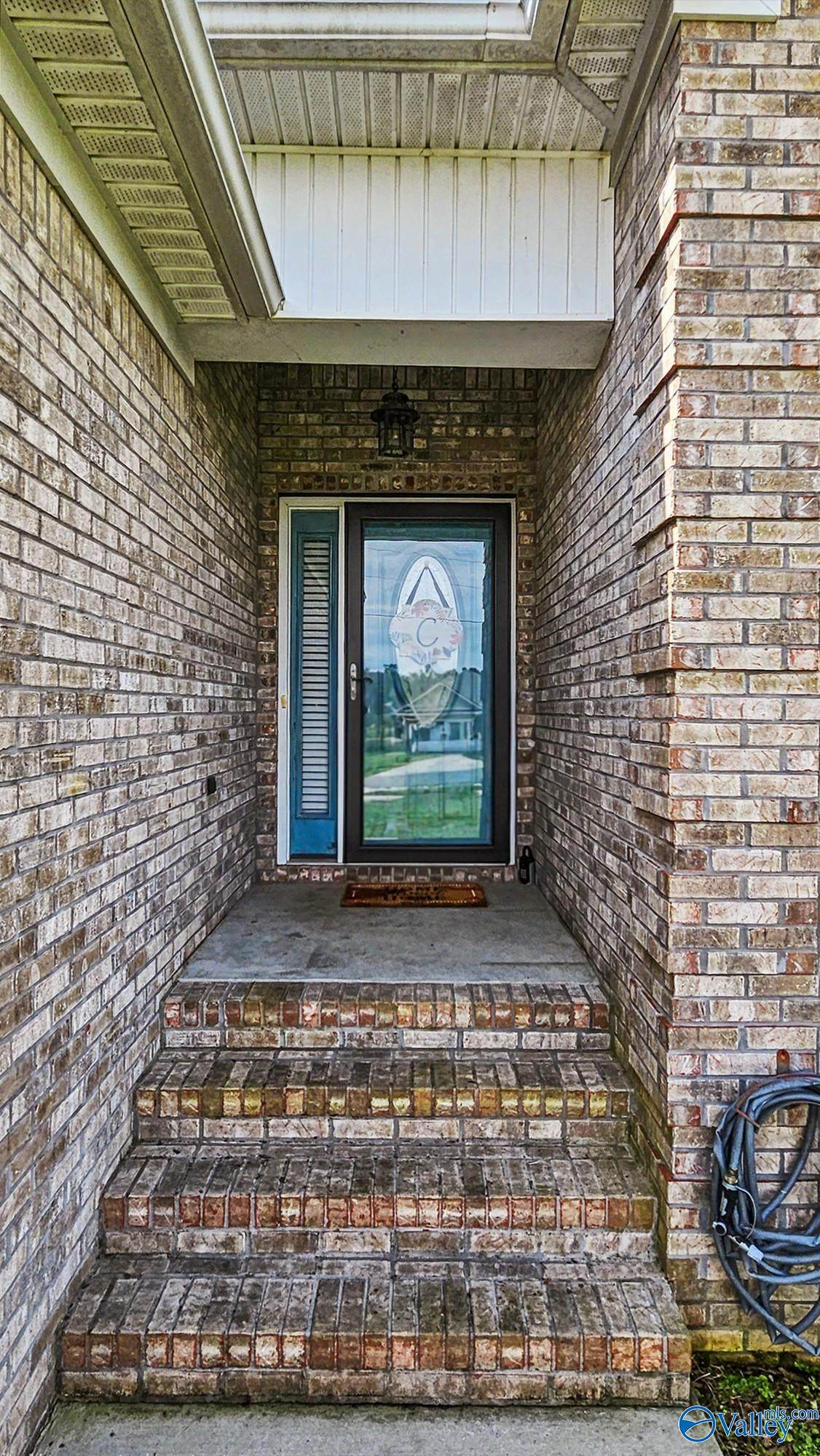 https://bt-photos.global.ssl.fastly.net/nalmls/1280_boomver_1_21920734-2.jpg