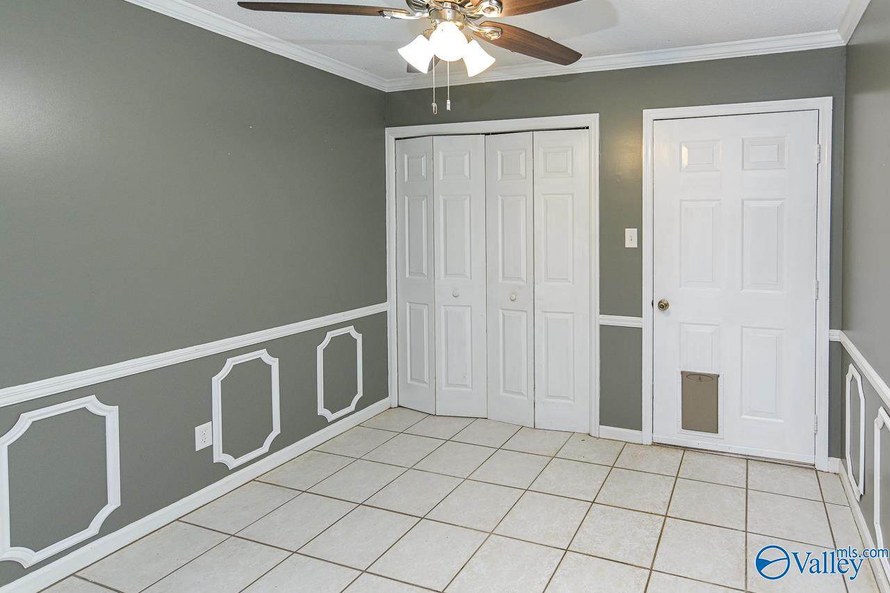 https://bt-photos.global.ssl.fastly.net/nalmls/orig_boomver_1_21920871-2.jpg