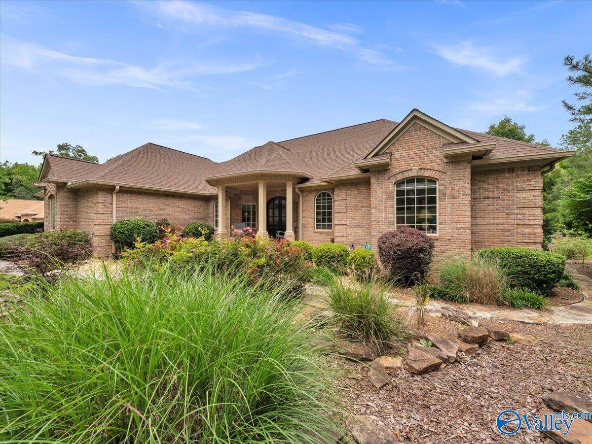 1069 Heritage Drive - Photo 1