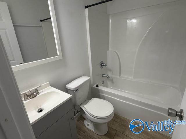 https://bt-photos.global.ssl.fastly.net/nalmls/orig_boomver_1_21922265-2.jpg