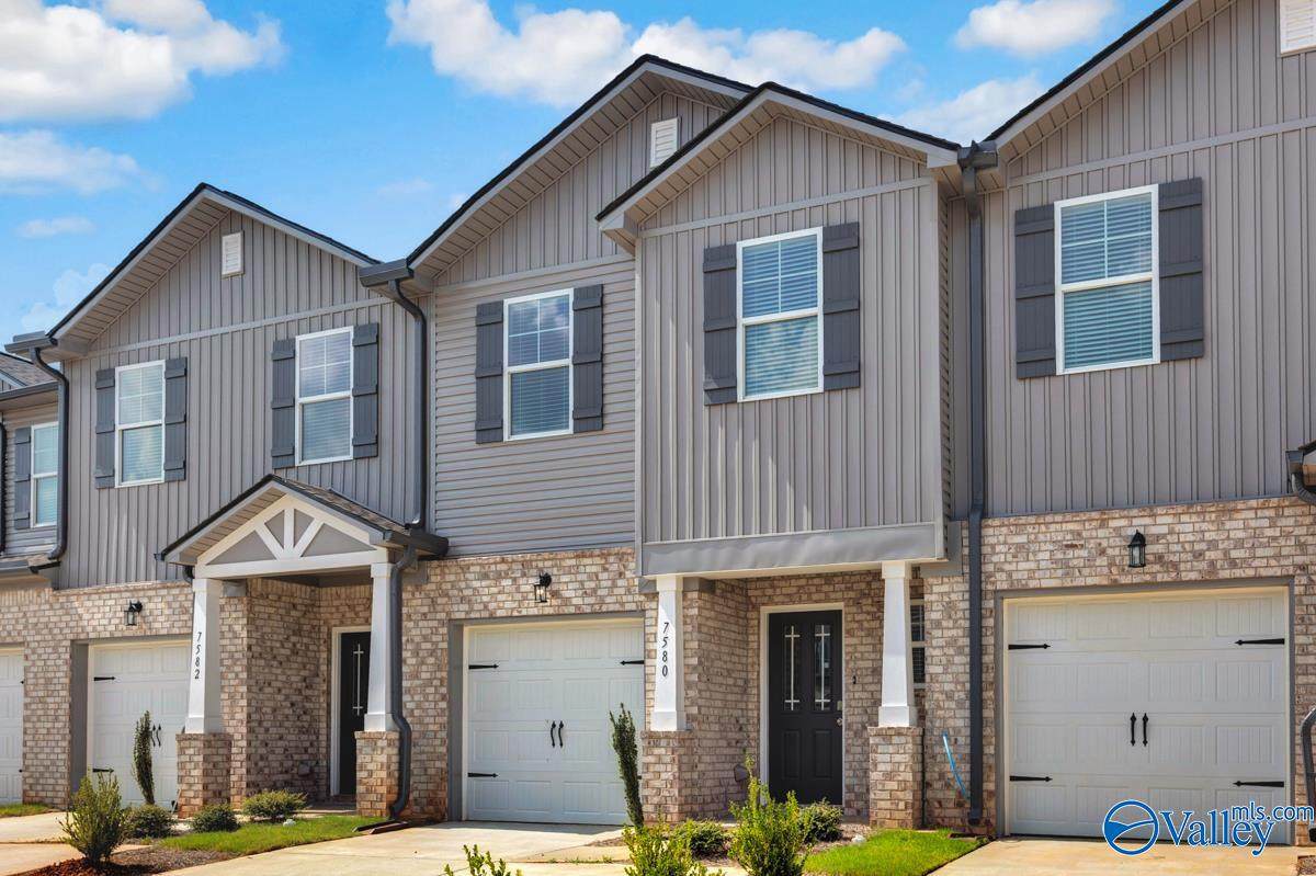 7580 Discovery Point Drive - Photo 1