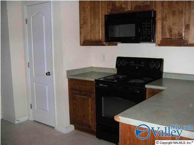 https://bt-photos.global.ssl.fastly.net/nalmls/orig_boomver_1_21924592-2.jpg