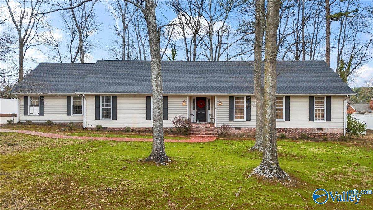 105 Hudgins Drive - Photo 1