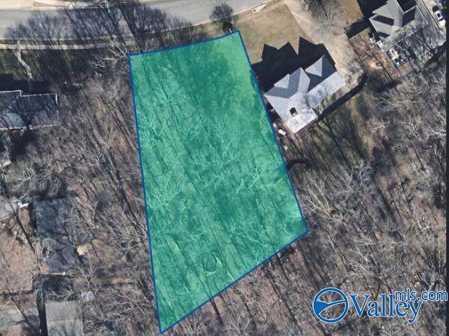 2402 Oakwood Avenue - Photo 1