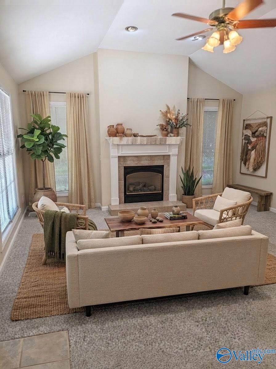 https://bt-photos.global.ssl.fastly.net/nalmls/orig_boomver_1_21925393-2.jpg