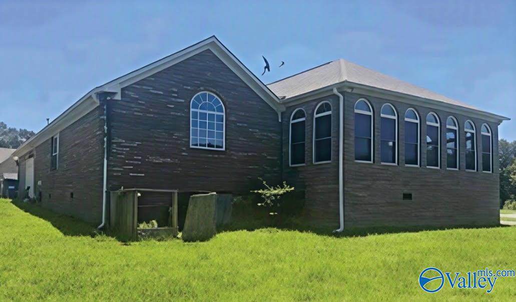 https://bt-photos.global.ssl.fastly.net/nalmls/orig_boomver_1_21925440-2.jpg