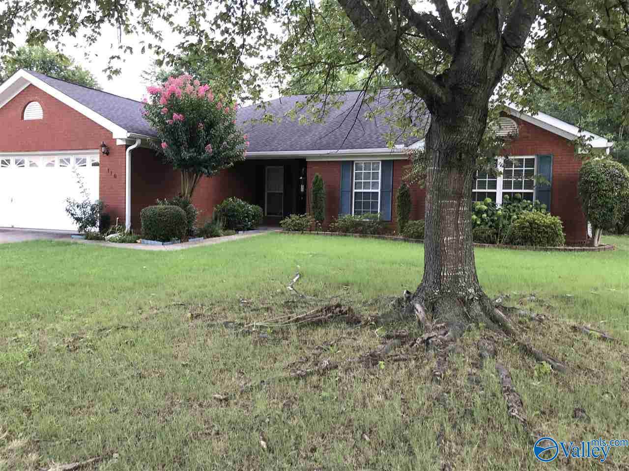 110 Bridgeway Lane - Photo 1