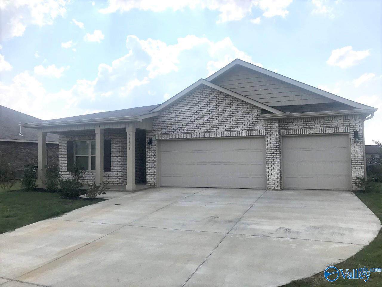 25206 Delilah Circle - Photo 1