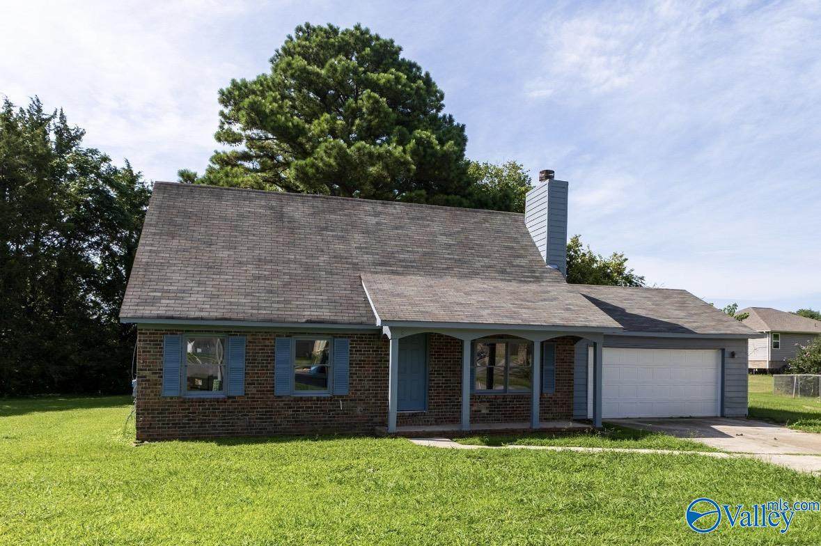 3717 Gardenside Drive - Photo 1