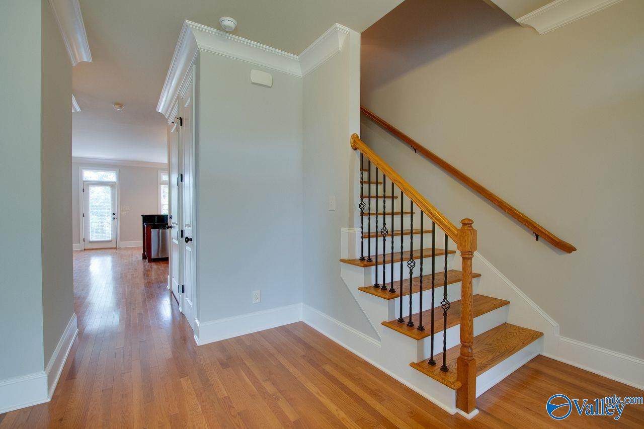 https://bt-photos.global.ssl.fastly.net/nalmls/orig_boomver_1_21927323-2.jpg