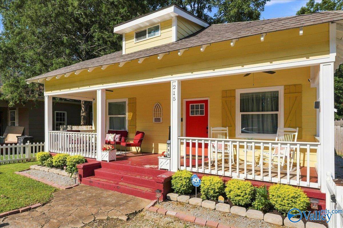 215 8th Avenue - Photo 1