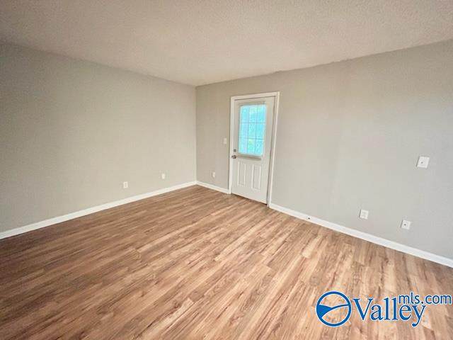 https://bt-photos.global.ssl.fastly.net/nalmls/orig_boomver_1_21928252-2.jpg