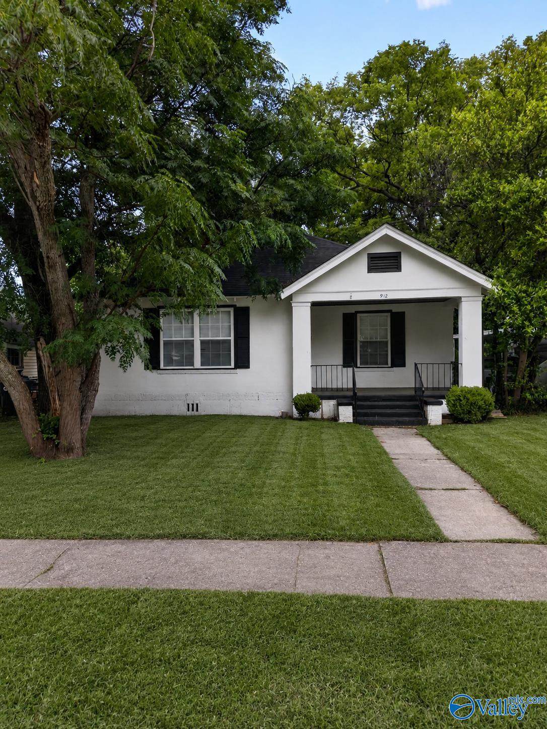 912 Lay Street - Photo 1