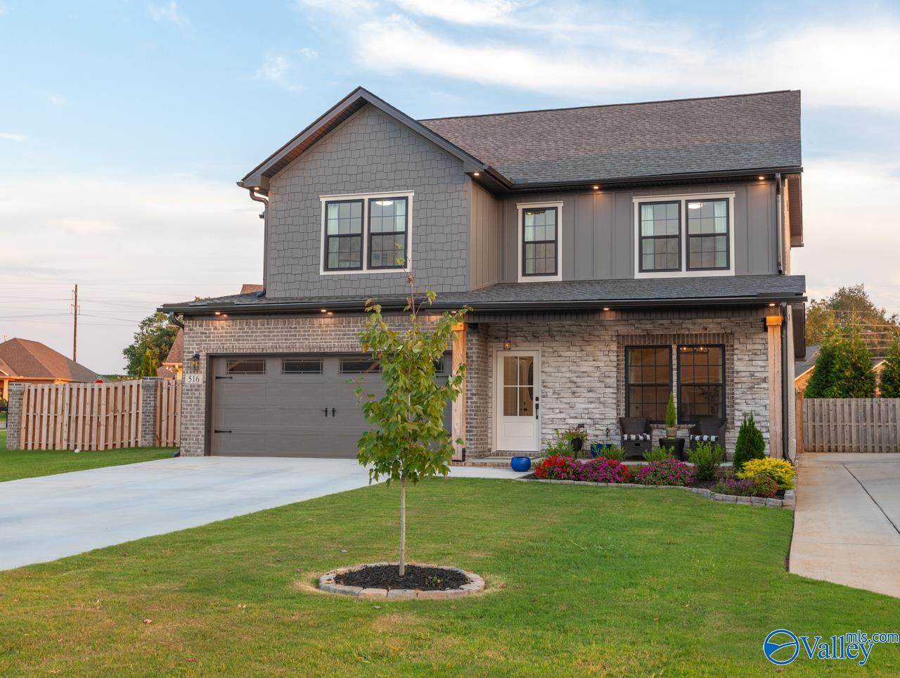 516 Wickerberry Way - Photo 1