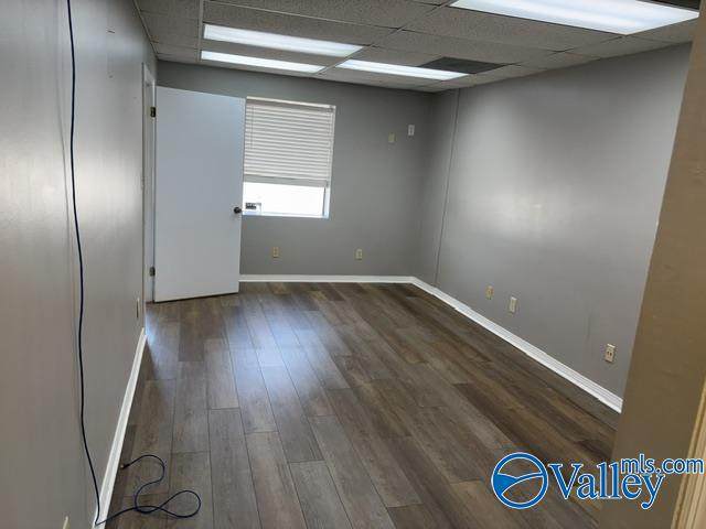 https://bt-photos.global.ssl.fastly.net/nalmls/orig_boomver_1_21928402-2.jpg