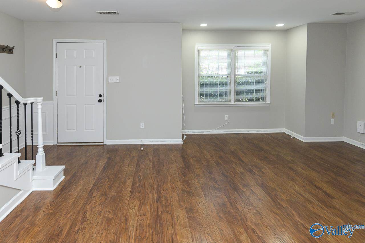 https://bt-photos.global.ssl.fastly.net/nalmls/orig_boomver_1_21928536-2.jpg