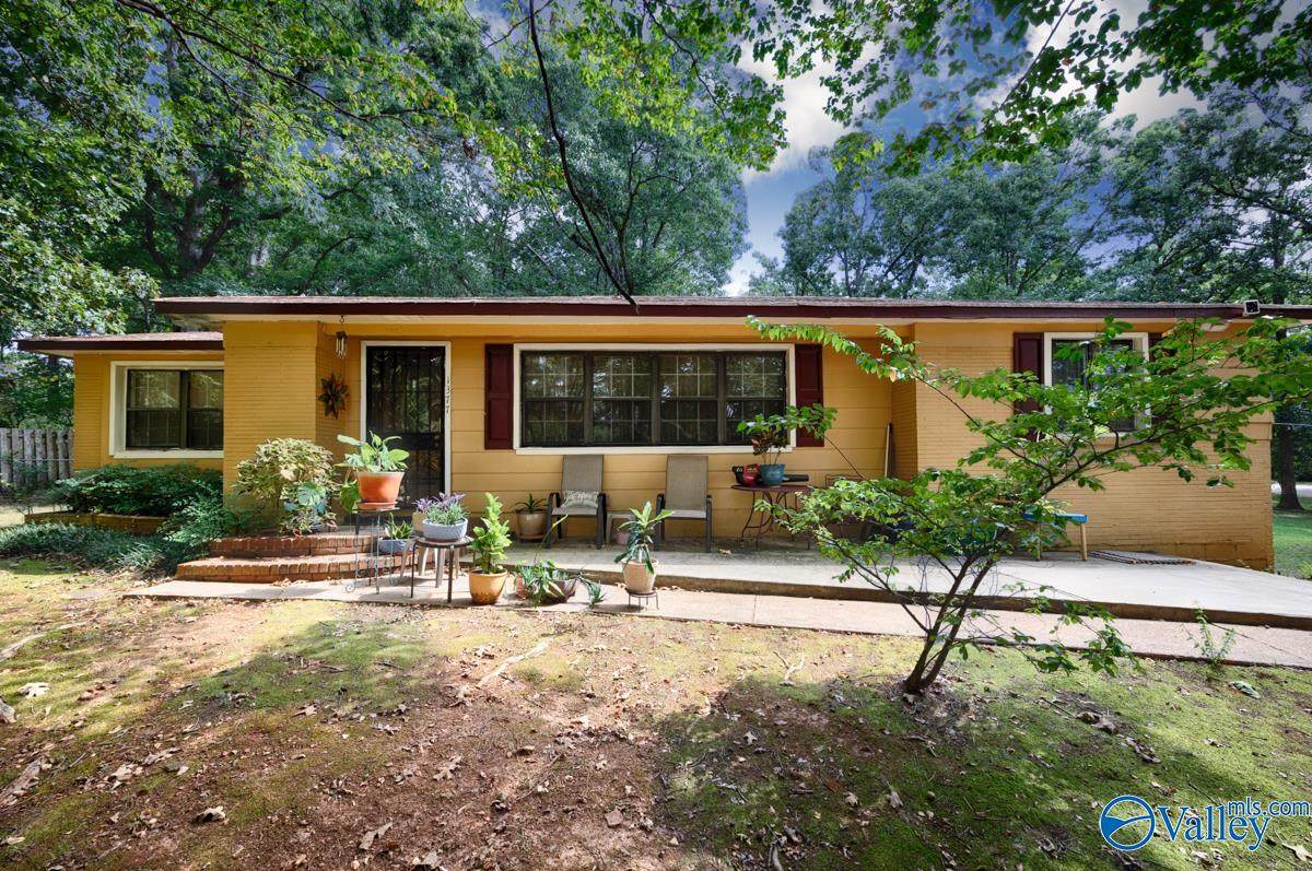 1377 Slaughter Road - Photo 1