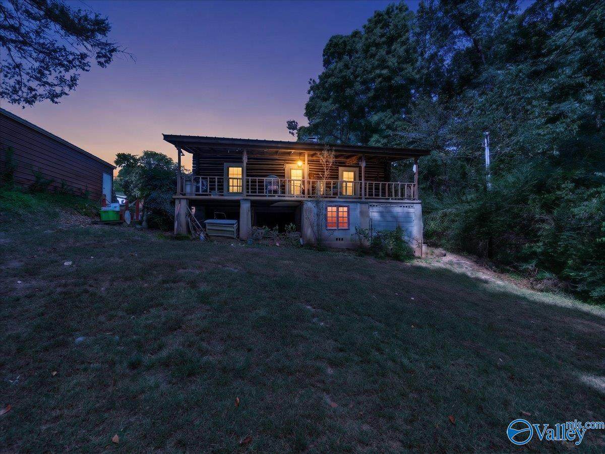 820 Dogwood Lane - Photo 1