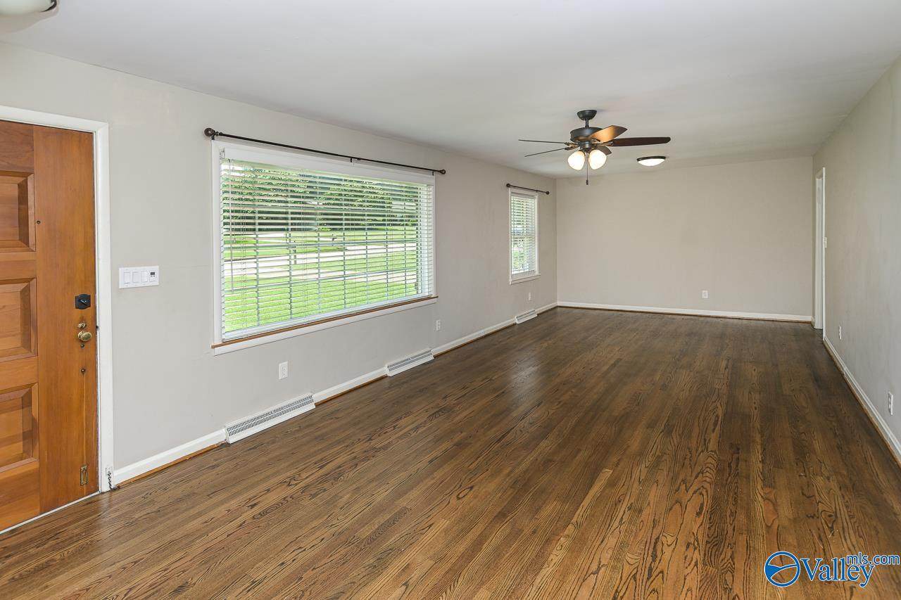 https://bt-photos.global.ssl.fastly.net/nalmls/1280_boomver_1_21929249-2.jpg