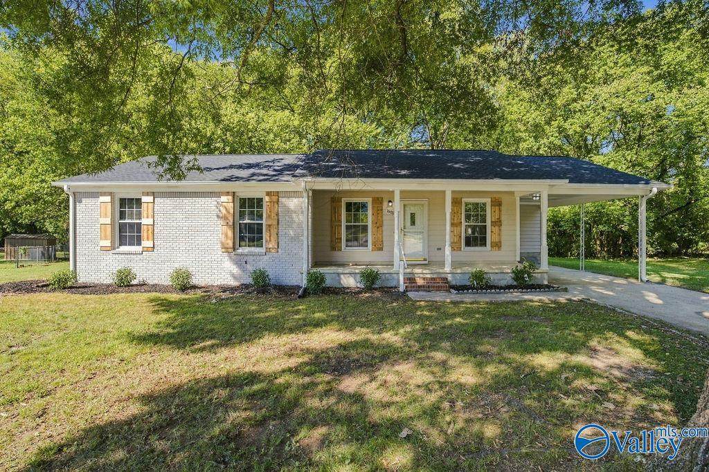1508 Ravenwood Circle - Photo 1