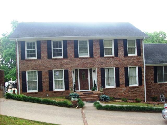 200 Azalea Drive - Photo 1