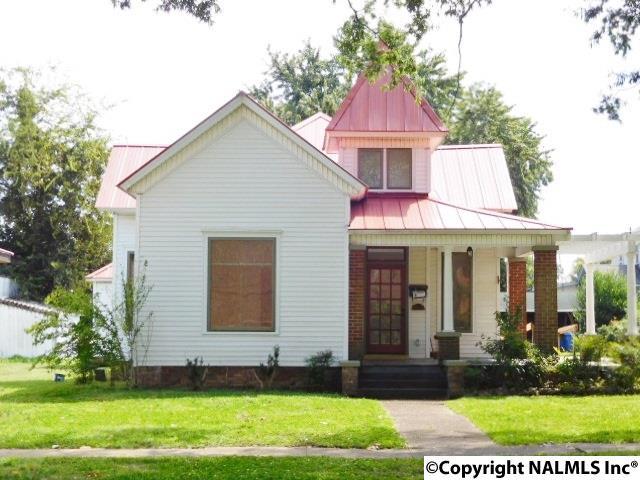 304 Marion Street - Photo 1