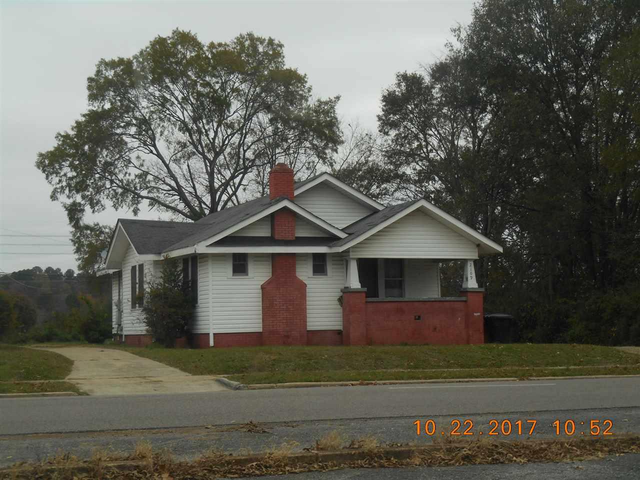 2109 Sansom Avenue - Photo 1