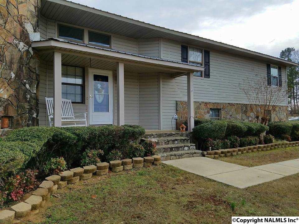 420 Largo Lane - Photo 1