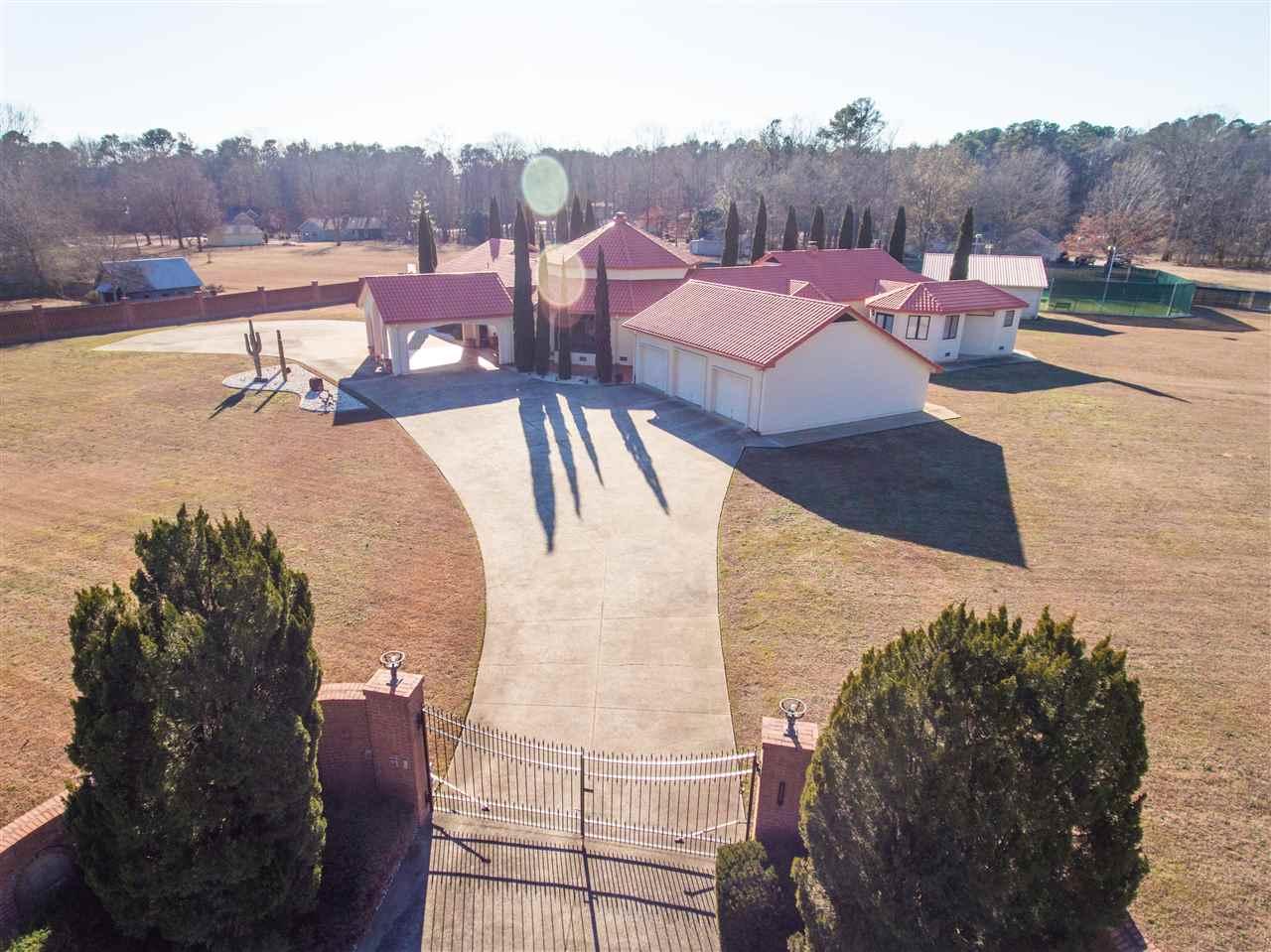 350 Meadowood Road - Photo 1