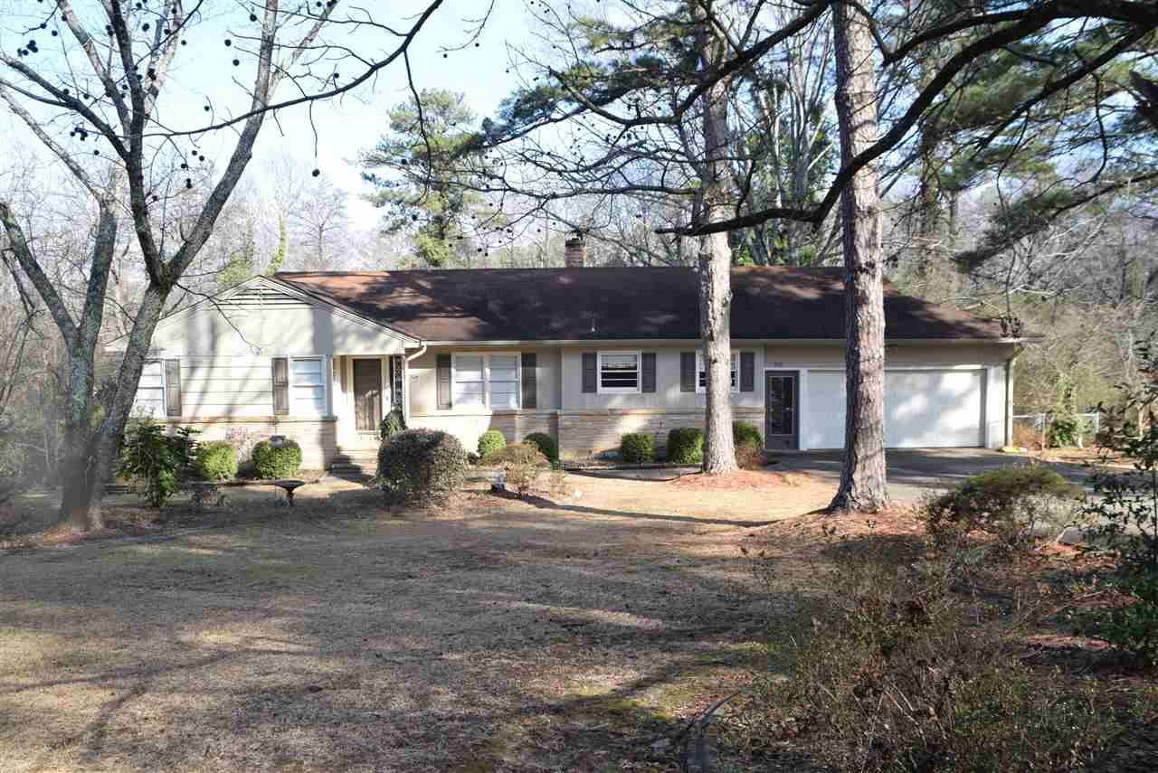 904 Bellevue Drive - Photo 1